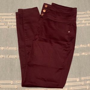 Maroon Refuge Skinny Pant. Size 10. Very Stretchy.